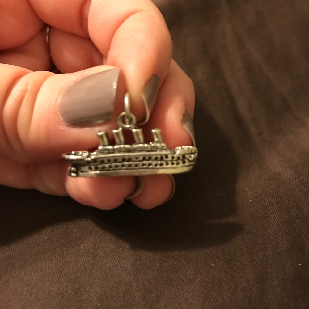 Cruise ship charm